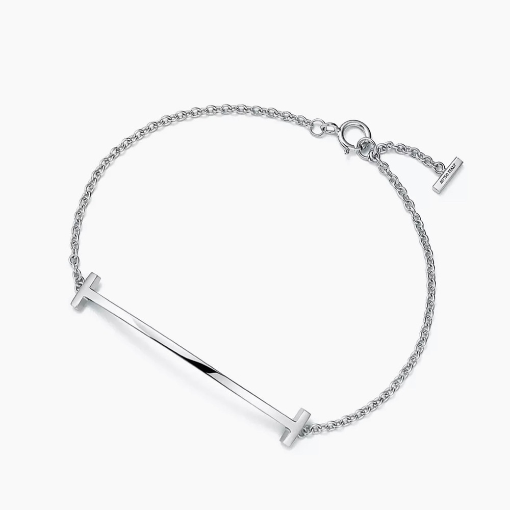 tiffanys smile bracelet in white gold